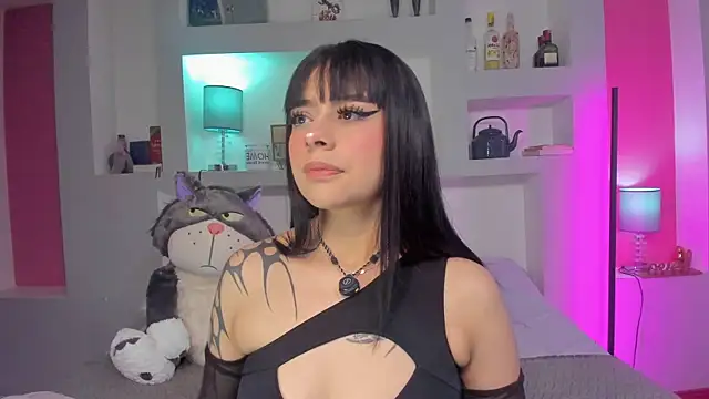 Selene bennet online show from July 25, 2026, 4:10 am