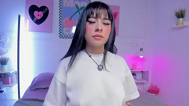 Selene bennet online show from July 28, 2026, 3:57 am