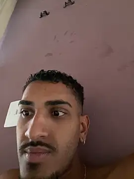 Snapshot of ldkzinnn chatting on October 5, 2025, 5:11 pm ldkzinnn online show from October 5, 2025, 5:11 pm