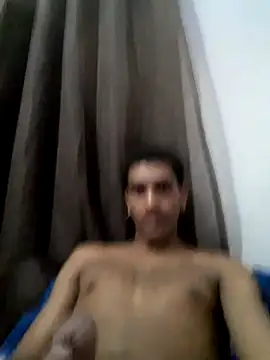 Snapshot of ldkzinnn chatting on March 9, 2026, 12:03 am ldkzinnn online show from March 9, 2026, 12:03 am