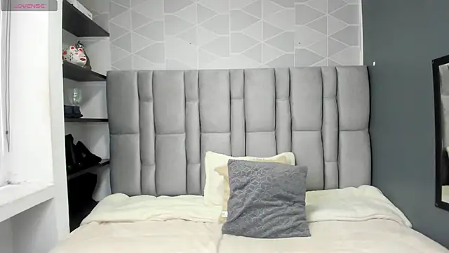 Natasha rose   online show from September 12, 2025, 7:14 pm