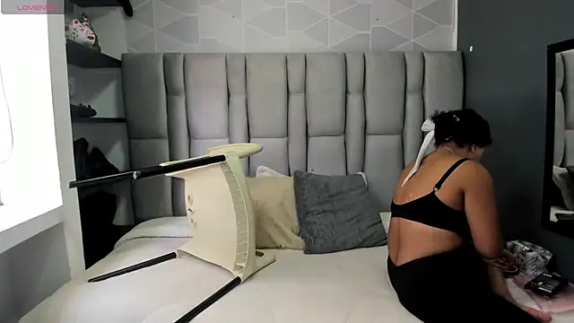 Natasha rose   online show from September 16, 2025, 7:04 pm