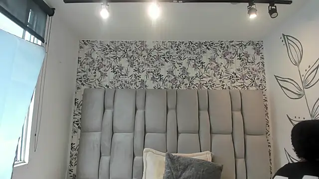 Natasha rose   online show from October 1, 2025, 7:31 pm