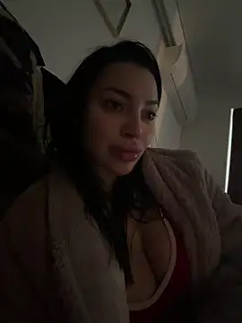 Snapshot of Mia_Splash chatting on February 6, 2026, 10:29 am Mia Splash online show from February 6, 2026, 10:29 am