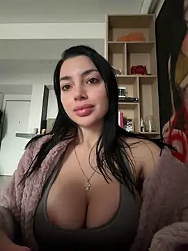 Snapshot of Mia_Splash chatting on February 9, 2026, 11:47 am Mia Splash online show from February 9, 2026, 11:47 am