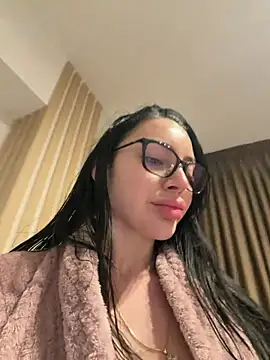 Snapshot of Mia_Splash chatting on February 10, 2026, 7:51 pm Mia Splash online show from February 10, 2026, 7:51 pm