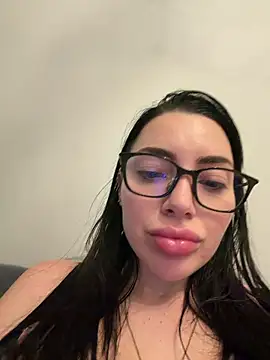 Snapshot of Mia_Splash chatting on February 21, 2026, 3:46 pm Mia Splash online show from February 21, 2026, 3:46 pm