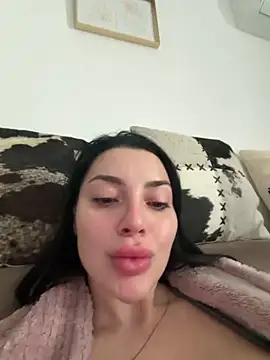 Snapshot of Mia_Splash chatting on March 8, 2026, 2:10 pm Mia Splash online show from March 8, 2026, 2:10 pm