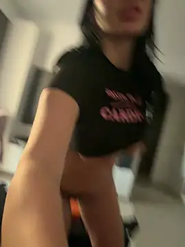 Snapshot of Mia_Splash chatting on March 12, 2026, 3:51 pm Mia Splash online show from March 12, 2026, 3:51 pm