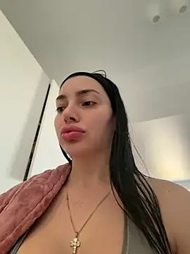 Snapshot of Mia_Splash chatting on March 13, 2026, 10:33 am Mia Splash online show from March 13, 2026, 10:33 am