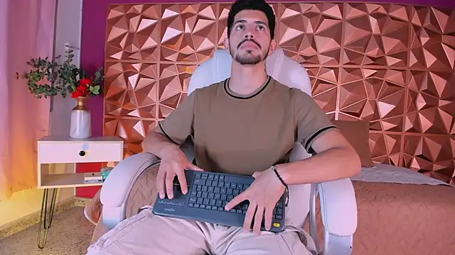 AlejandroStormm online show from March 14, 2025, 9:21 pm