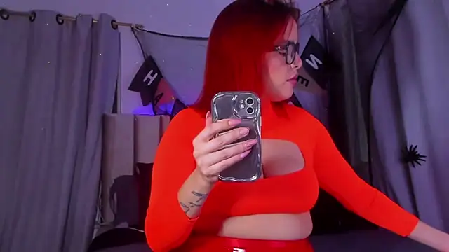 Snapshot of Anaroussew02 chatting on October 30, 2025, 3:52 am Anaroussew02 online show from October 30, 2025, 3:52 am