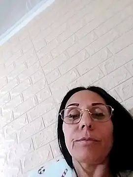 Snapshot of Ramona870 chatting on March 5, 2025, 10:44 am Ramona870 online show from March 5, 2025, 10:44 am