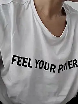 Snapshot of BUSE8821 chatting on September 25, 2025, 8:51 am BUSE8821 online show from September 25, 2025, 8:51 am