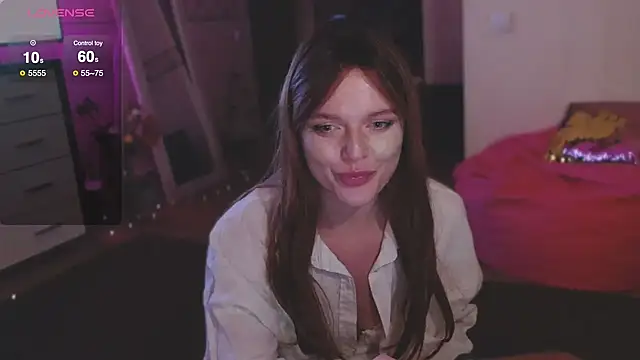 CherryRed Girl online show from February 22, 2025, 1:33 am