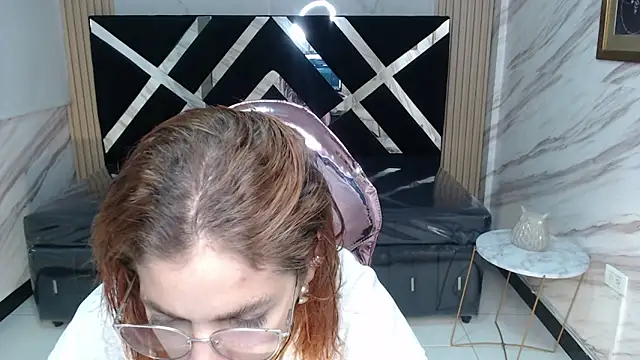 Snapshot of Angeles_v chatting on March 6, 2025, 7:54 pm Angeles v online show from March 6, 2025, 7:54 pm