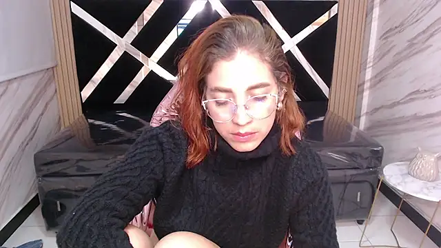 Snapshot of Angeles_v chatting on March 11, 2025, 1:37 am Angeles v online show from March 11, 2025, 1:37 am