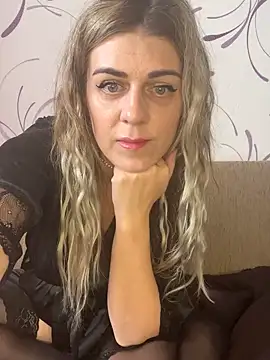 Lusi Luxary online show from October 1, 2025, 6:08 am