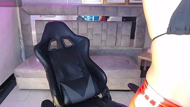 Isabella Collen v online show from November 10, 2025, 1:10 pm