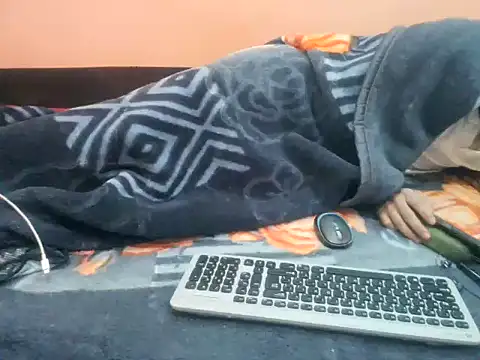 Snapshot of rahulkajuuu0909 chatting on November 26, 2025, 6:14 am rahulkajuuu0909 online show from November 26, 2025, 6:14 am