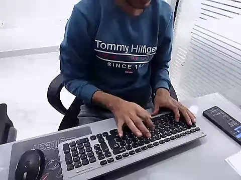 Snapshot of rahulkajuuu0909 chatting on December 4, 2025, 11:19 am rahulkajuuu0909 online show from December 4, 2025, 11:19 am