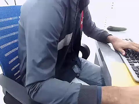 Snapshot of rahulkajuuu0909 chatting on December 19, 2025, 6:20 am rahulkajuuu0909 online show from December 19, 2025, 6:20 am