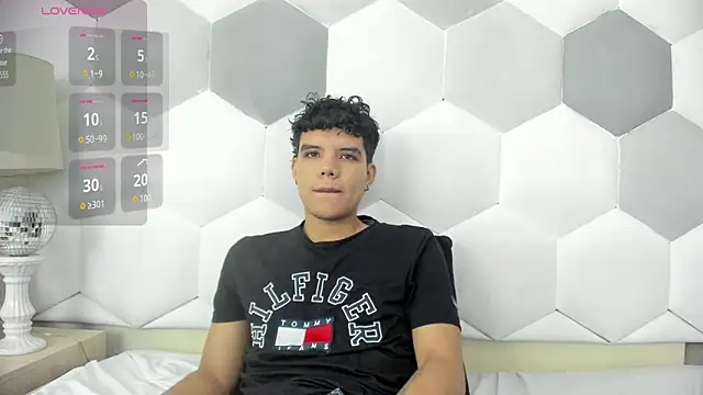 Snapshot of Axel_Forte chatting on October 2, 2025, 12:45 pm Axel Forte online show from October 2, 2025, 12:45 pm