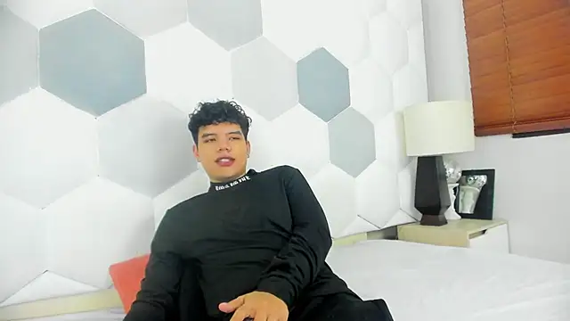 Axel Forte online show from March 18, 2026, 1:47 pm