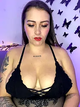 Luna kitty online show from November 25, 2025, 6:41 pm