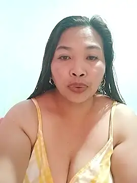 Snapshot of Sweet_fatty18 chatting on May 31, 2026, 4:20 am Sweet fatty18 online show from May 31, 2026, 4:20 am