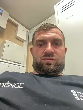 Snapshot of daniel21p chatting on July 11, 2026, 11:28 pm daniel21p online show from July 11, 2026, 11:28 pm