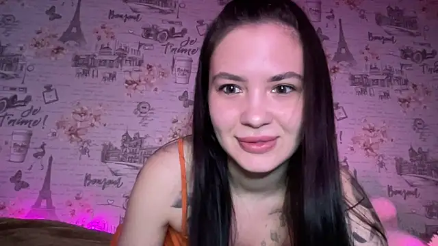 Just Scarlet  online show from March 6, 2025, 11:36 am