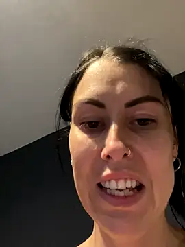 xCharlie MILFx online show from October 16, 2025, 12:11 am