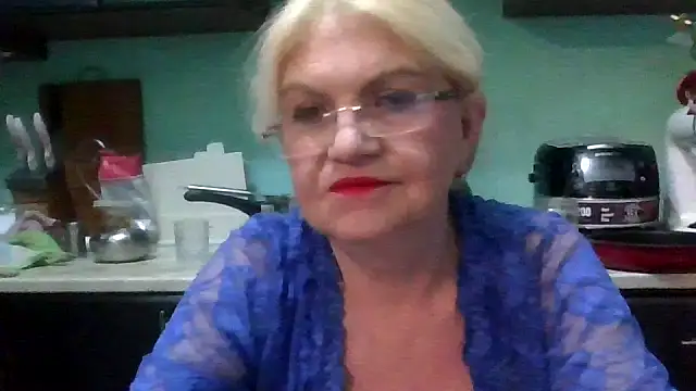 Snapshot of Heidi-Helga chatting on February 6, 2026, 6:00 pm Heidi-Helga online show from February 6, 2026, 6:00 pm