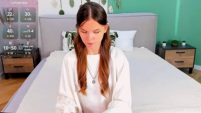 Amber Rogers online show from October 8, 2025, 2:14 pm