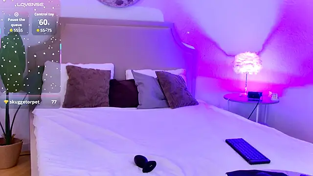 Amber Rogers online show from December 23, 2025, 5:38 am