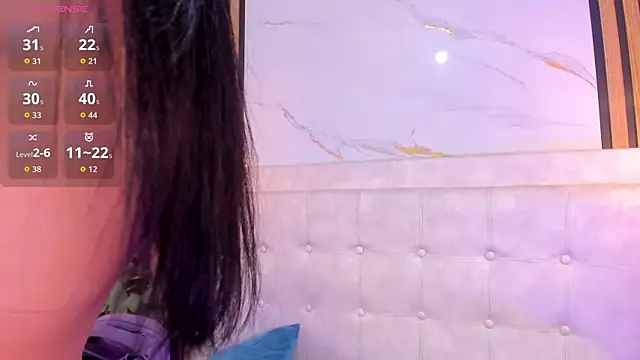 Snapshot of Madyson18 chatting on June 9, 2026, 11:44 am Madyson18 online show from June 9, 2026, 11:44 am
