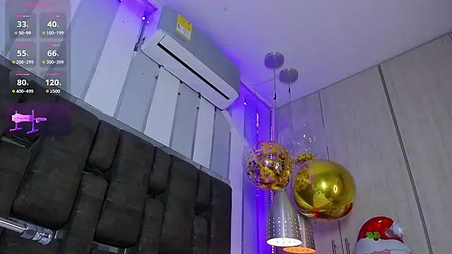 ValentinoMoreti online show from December 22, 2025, 5:48 am