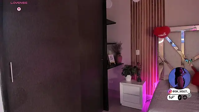 sweetviolet   online show from February 24, 2026, 12:25 pm