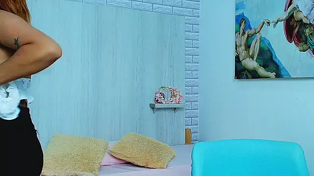 ZaraRousse online show from September 14, 2025, 3:16 am