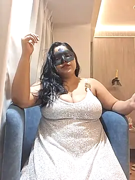 Snapshot of Mazzakiinn chatting on May 24, 2026, 7:52 pm Mazzakiinn online show from May 24, 2026, 7:52 pm