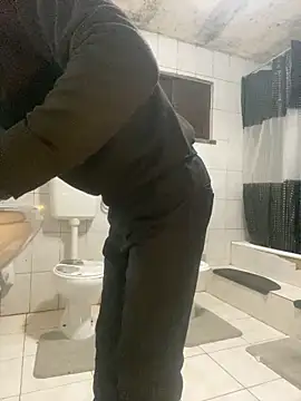 rogerdik76 online show from March 3, 2026, 6:19 am