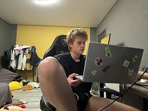 TaylerSigma online show from February 22, 2025, 4:30 pm