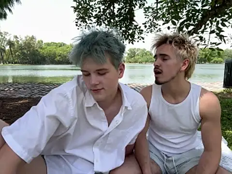 TaylerSigma online show from November 18, 2025, 5:06 pm