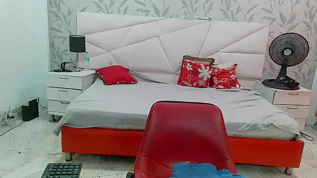 SexyPamela69 online show from April 23, 2026, 6:21 pm