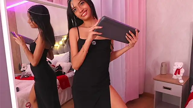 Snapshot of DaliaCruz chatting on November 30, 2025, 6:12 pm DaliaCruz online show from November 30, 2025, 6:12 pm