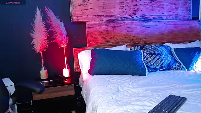 Bella williamss  online show from March 5, 2025, 8:32 pm