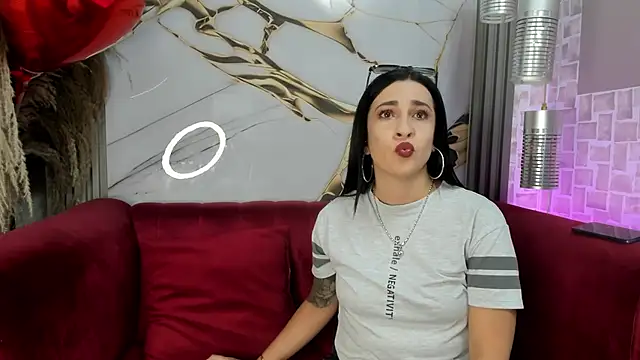 Bella williamss  online show from March 3, 2026, 7:42 pm