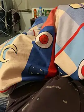 zou 9997 online show from December 21, 2025, 2:08 am