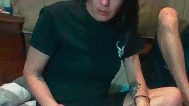 Snapshot of SillyRabbitz chatting on February 25, 2025, 7:47 pm SillyRabbitz online show from February 25, 2025, 7:47 pm